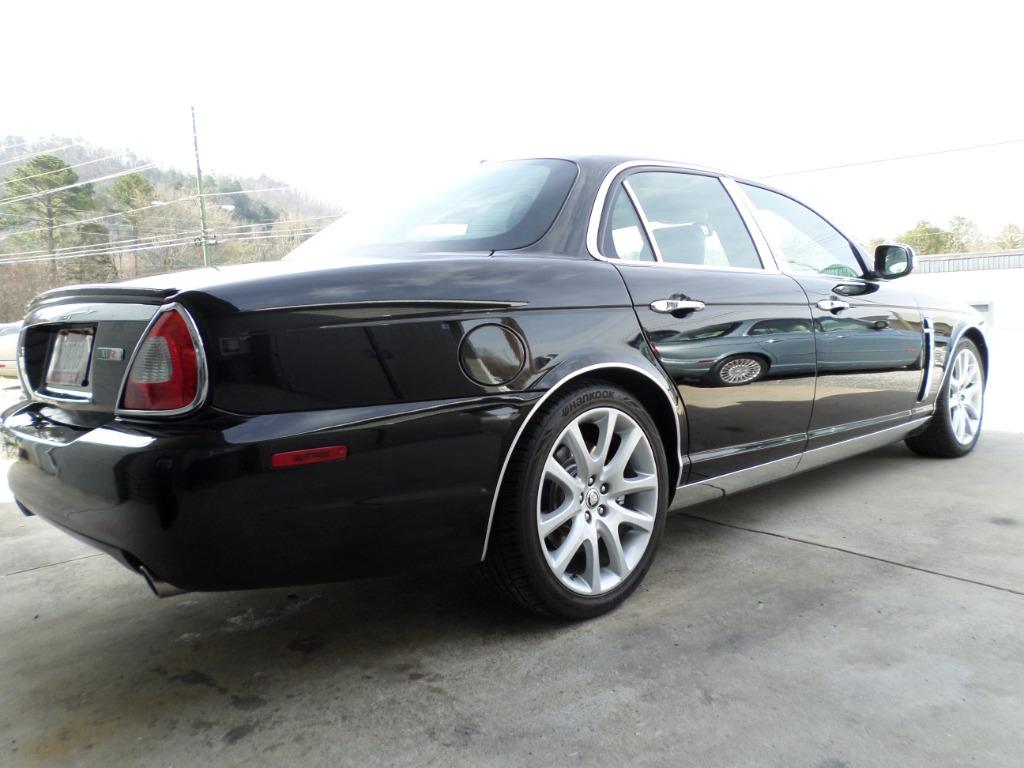 2008 Jaguar XJ-Series XJ8 photo